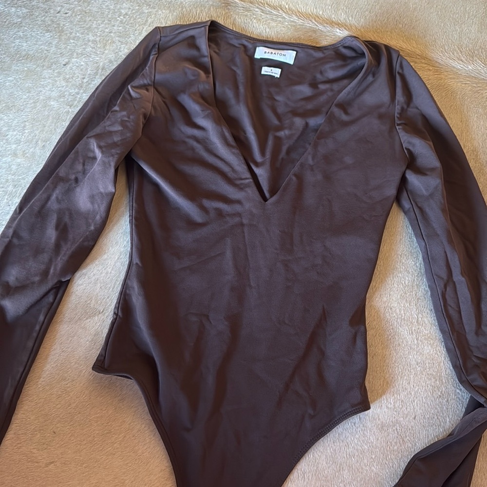 Babaton v neck bodysuit